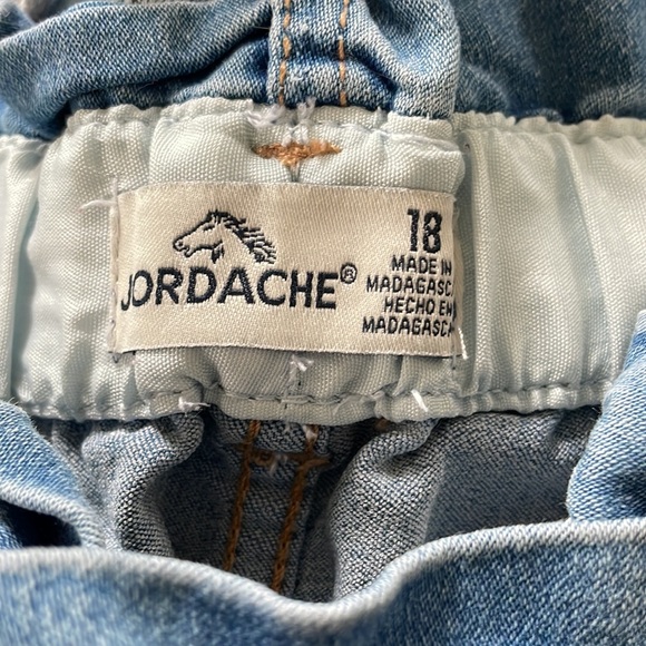 Bundle of Wonder Nation and Jordache Girls Bermuda Shorts - Picture 2 of 3